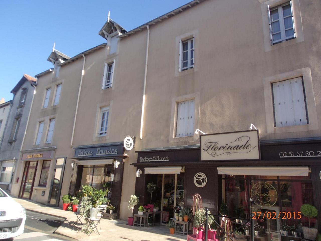 Appart-Alma Saint-Laurent-sur-Sèvre Exterior foto